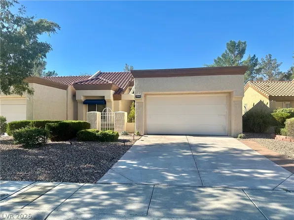 8621 Prairie Hill Dr, Las Vegas, NV 89134
