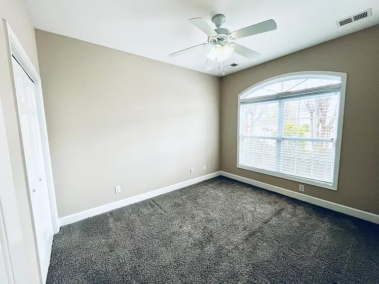 Guest Bedroom 1st Floor