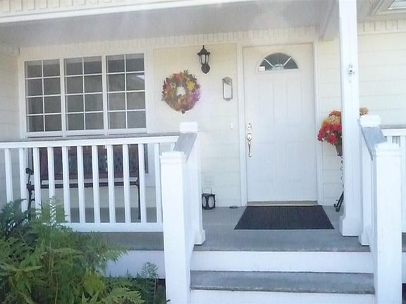 2nd image of 525 Summer Breeze Ln
