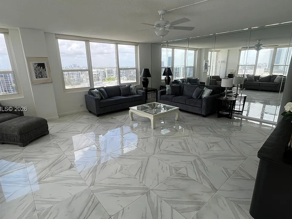 3505 S Ocean Dr #1201