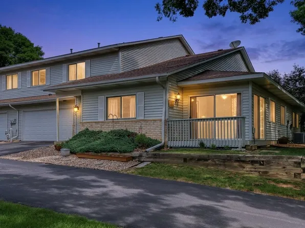 1157 Aston Cir, Burnsville, MN 55337