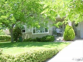 1st image of 766 Hawthorne Ave