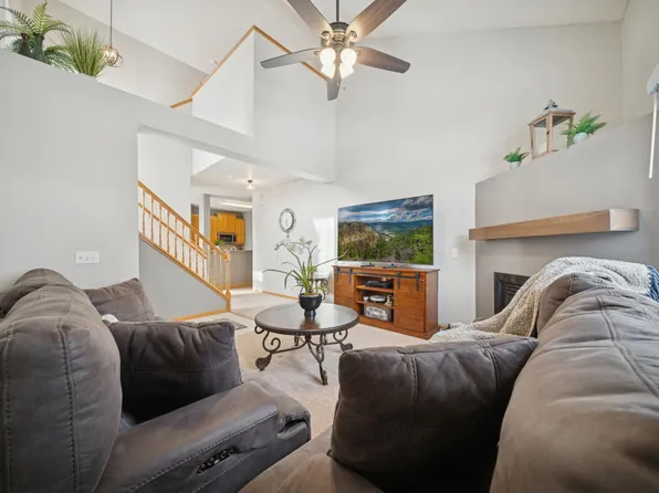 14090 Plymouth Ave #68, Burnsville, MN 55337