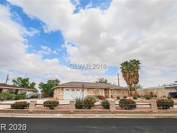3rd image of 248 E Country Club Dr