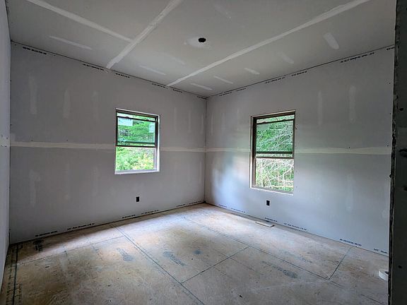 5th image of 143 Casson Rd