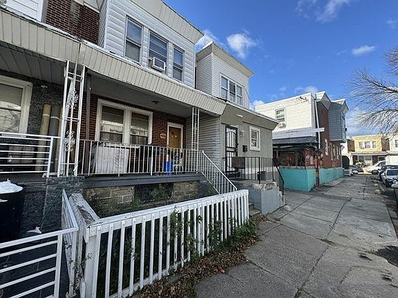 3rd image of 418 W Mentor St