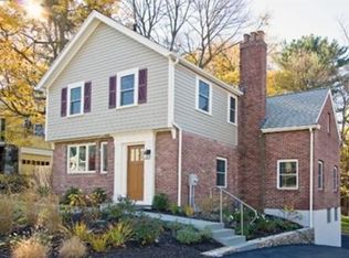 16 Bacon St, Winchester, MA 01890