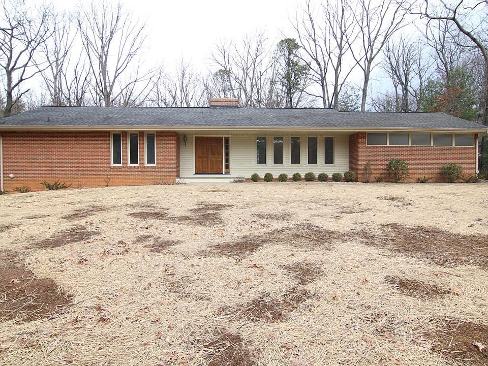 1st image of 3040 Golf Colony Dr
