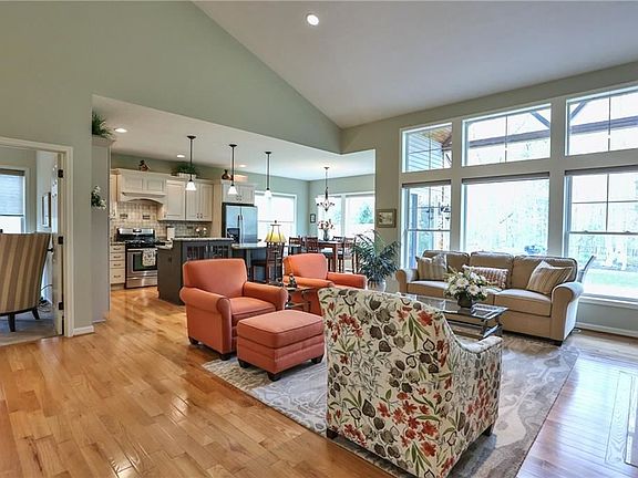3rd image of 5038 E Ruskin Ln