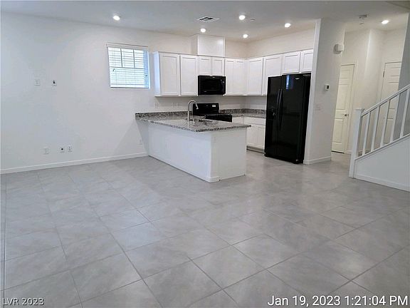 2nd image of 1112 Heliodor Ave