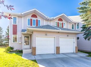 100 N Catalina Cir NE, Calgary, AB T1Y7B7