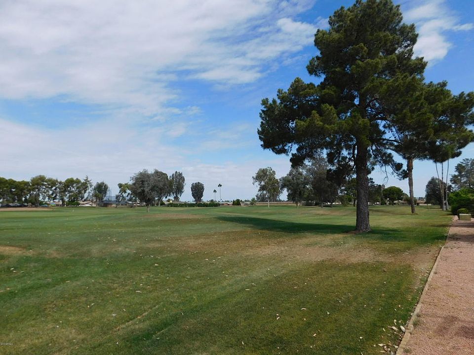 1st image of 742 S Rosemont