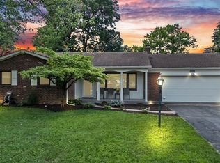 718 Chapel Hill East Dr, Indianapolis, IN 46214