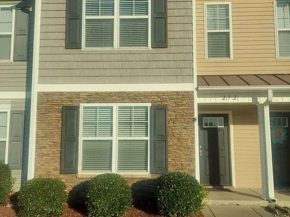 272 Collinwood Dr, Raeford, NC 28376