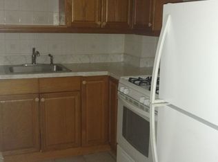 2595 38th St APT 2, Astoria, NY 11103