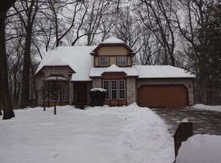 1117 Oak Ridge Dr, Streamwood, IL 60107