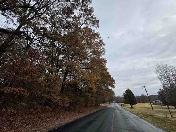 Exterior Neighborhood (street photo)