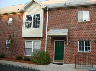 4 Hirschklau Ln, Fair Lawn, NJ 07410