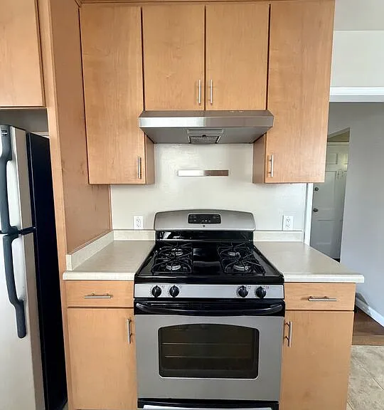 1504 Ocean Park Blvd — Photo 12