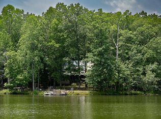 895 Lake Loop Rd, Menlo, GA 30731