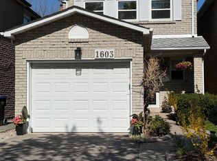 1603 Dewberry Cres, Mississauga, ON L4W3B6