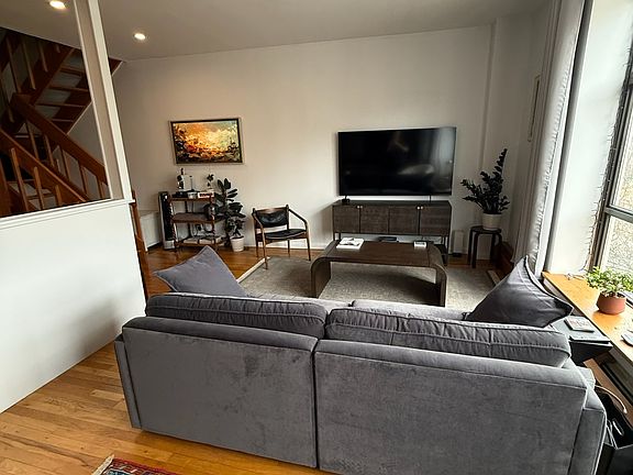 3rd image of 130 Barrow St APT 414