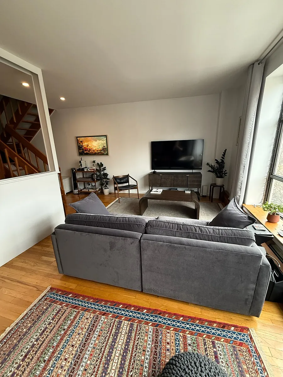 Building Photo - 130 Barrow St #414