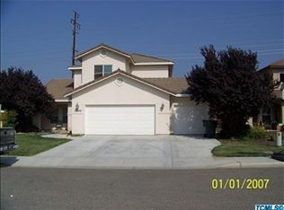 2000 E Country Ct, Visalia, CA 93292