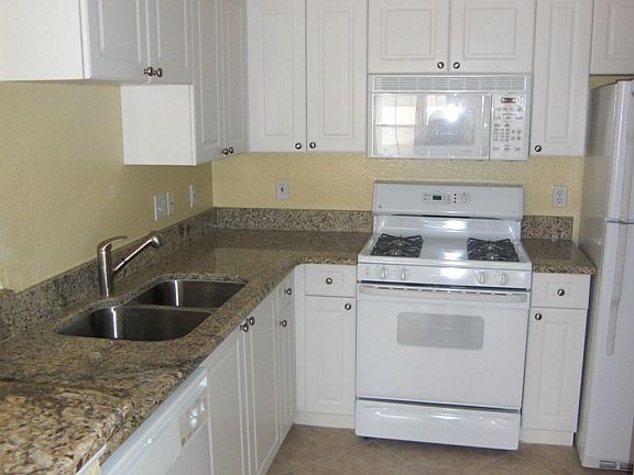 4th image of 18001 Richmond Place Dr APT 623