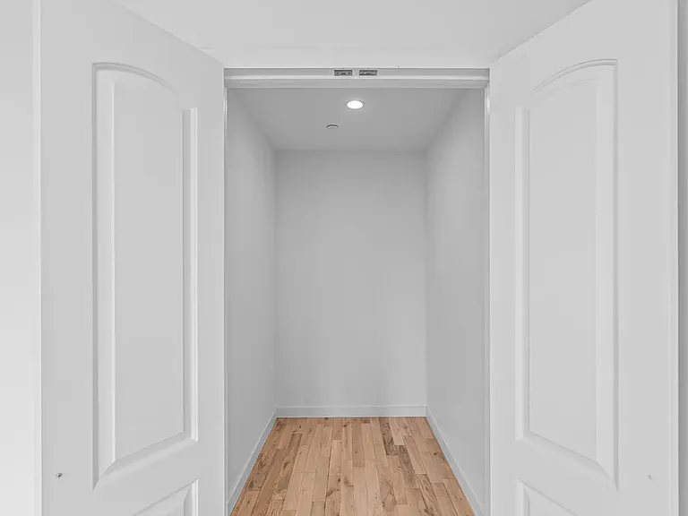 2481 Ocean Ave #5A — Photo 2