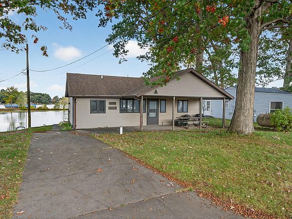 3rd image of 48168 70th Ave