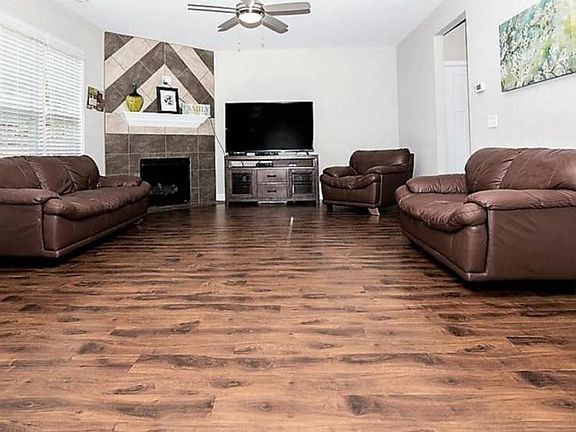 4th image of 2560 McNeill Cir