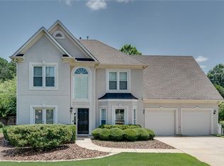 150 Larney Ct, Roswell, GA 30075
