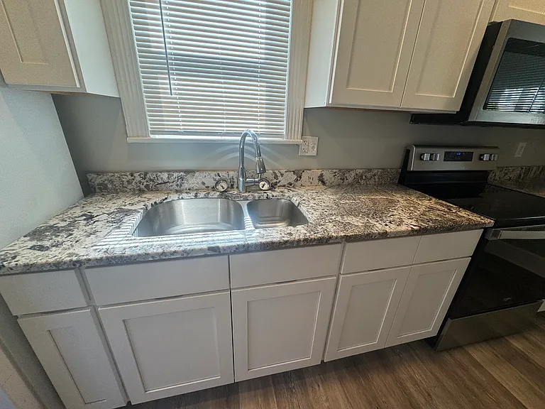 5900 Sullivan Trl #1 — Photo 9