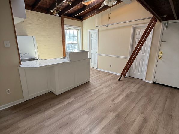 30 Chandler Sq APT 15