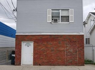 714 Port Richmond Ave, Staten Island, NY 10302
