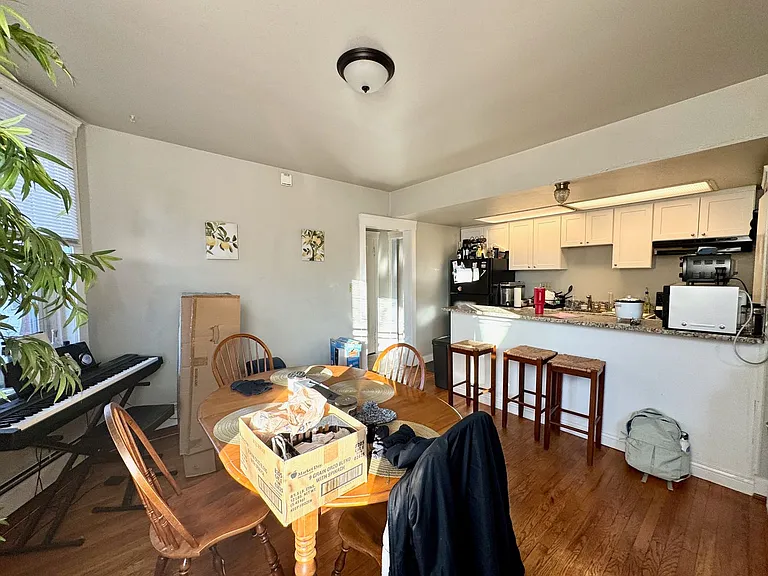 Nixon St. Apartments — Photo 44