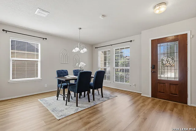 4 bed, 3.5 bath, 2882 sqft, $2,200 — Photo 3