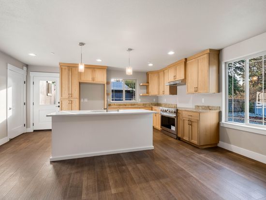 13607 Hill Blvd, Shasta Lake, CA 96019