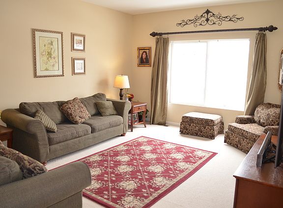 2nd image of 1304 Manning Ave #1304