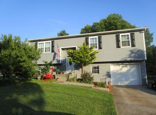 4128 Deer Creek Dr, Knoxville, TN 37912