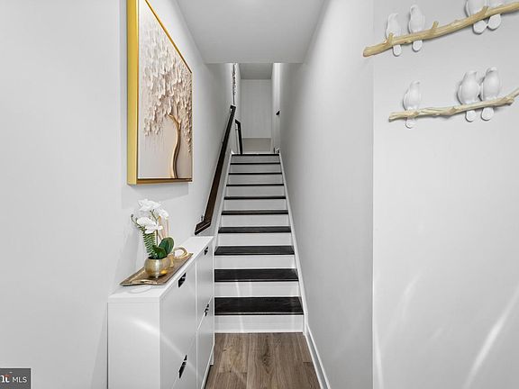 4th image of 56 Dolcie Ln