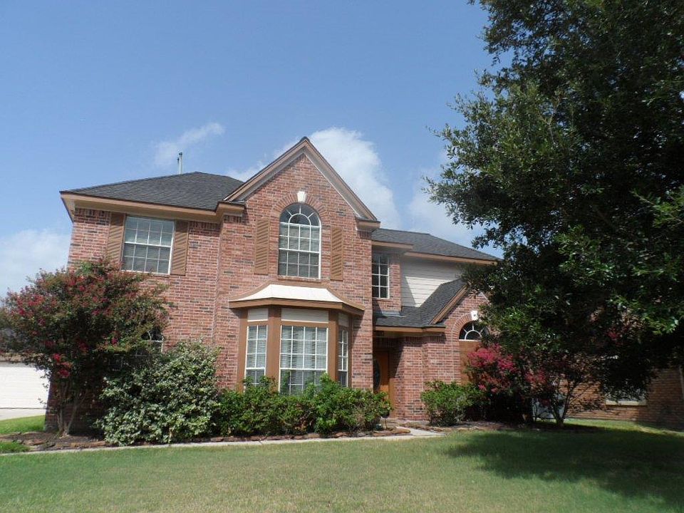 1st image of 19409 Cluster Oaks Dr