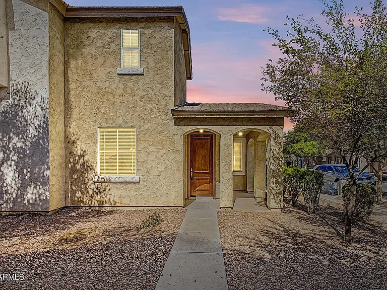 4342 E Carla Vista Dr — Photo 2
