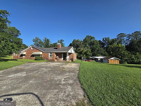 3rd image of 3740 35th St SW