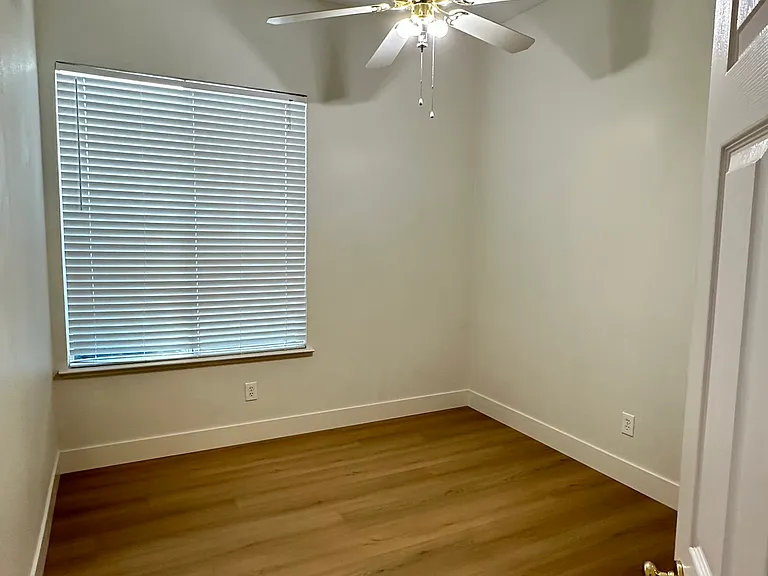 Bedroom with ceiling fan