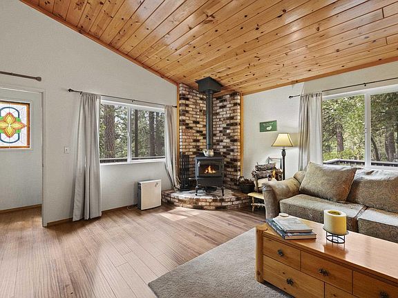 4th image of 24027 Pine Lake Dr