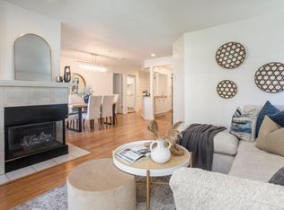 211 12th St #310, New Westminster, BC V3M4H4