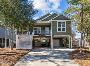 123 NE 2nd St, Oak Island, NC 28465