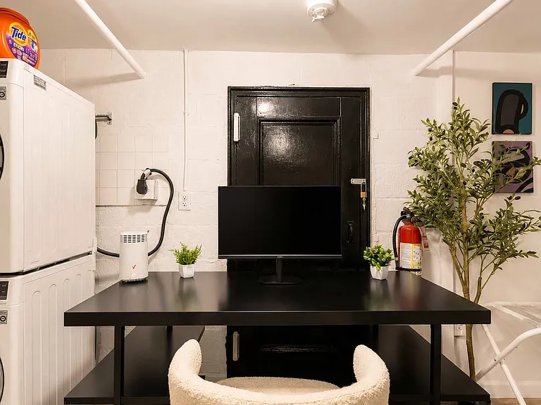 173 N 7th St #1BD — Photo 10